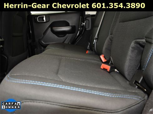 Used 2021 Jeep Wrangler Unlimited Islander image 17