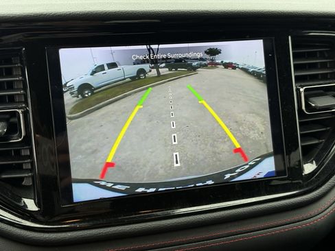 Used 2024 Dodge Durango GT image 21