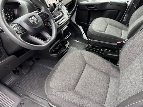 Used 2023 RAM ProMaster 2500 image 4