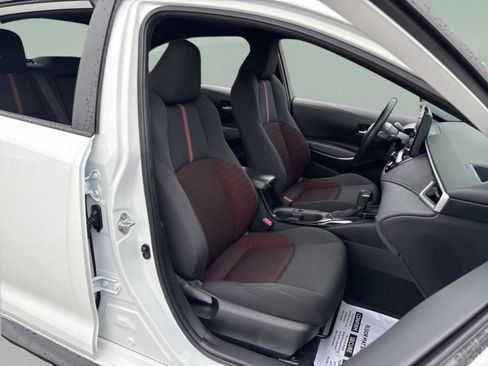 Certified 2024 Toyota Corolla SE image 34