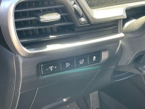 Used 2025 Kia Telluride S image 7