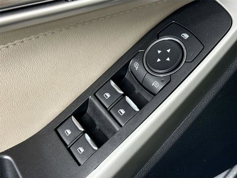 Used 2020 Ford Explorer XLT w/ Equipment Group 202A image 25