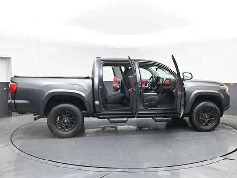 Used 2021 Toyota Tacoma SR5 w/ Technology Package image 49