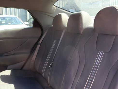Used 2023 Hyundai Elantra SEL FWD image 11