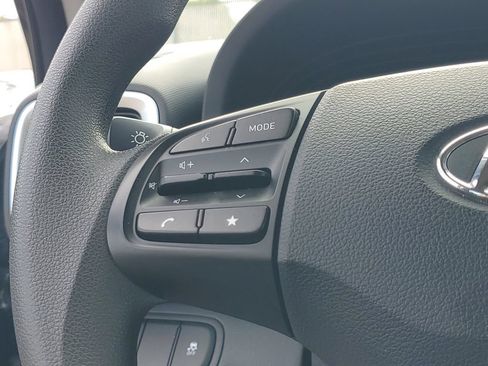 Used 2026 Hyundai Venue SE FWD image 20