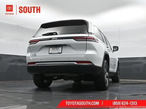 Used 2022 Jeep Grand Cherokee Limited 4xe AWD/4WD image 39