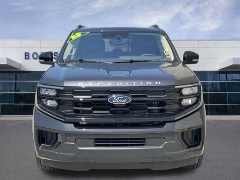 Used 2025 Ford Expedition Active AWD/4WD image 44