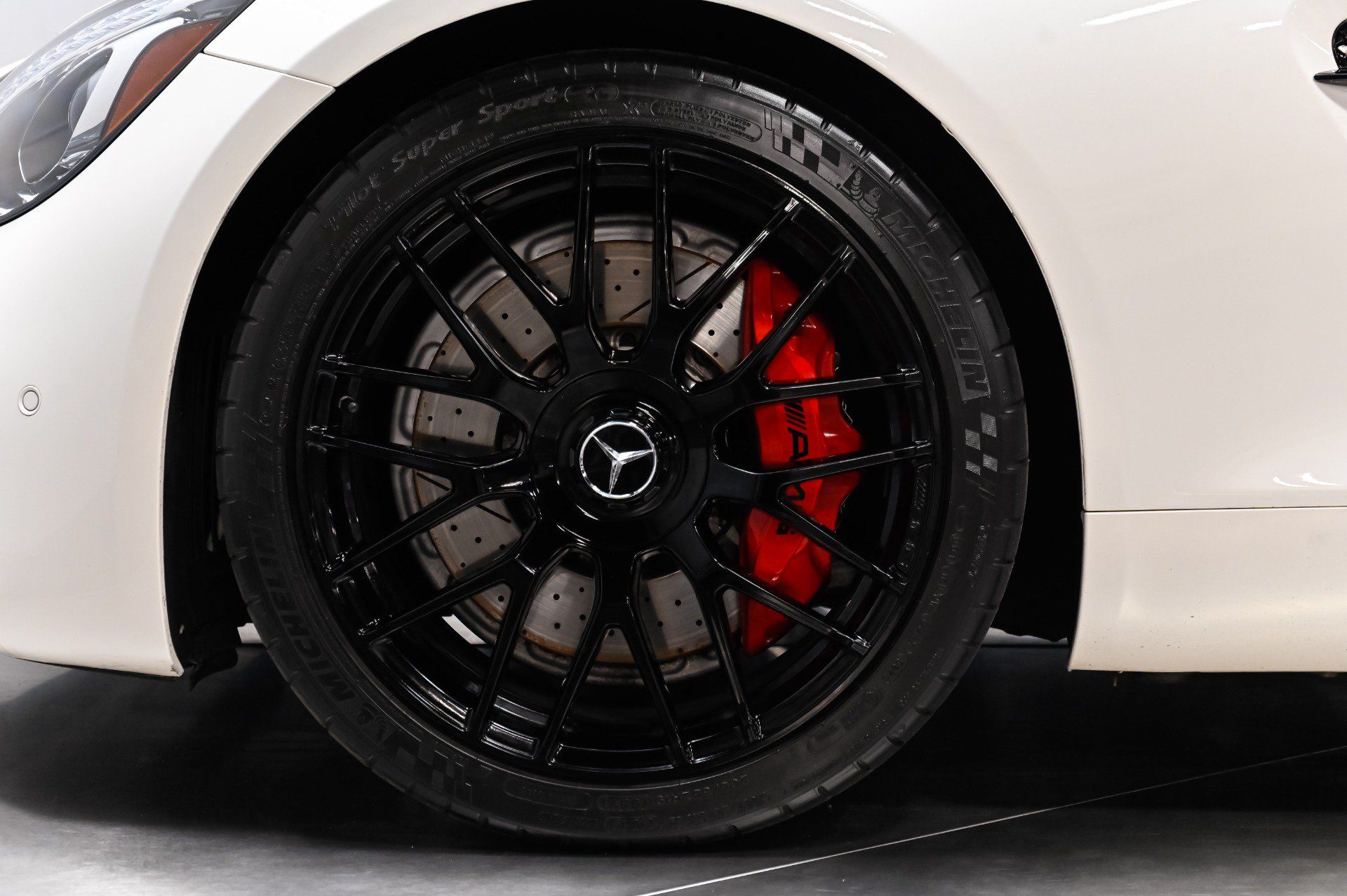 Used 2018 Mercedes-Benz AMG GT Roadster image 45