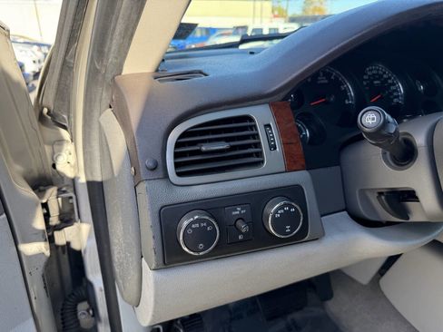 Used 2009 GMC Yukon SLT image 12