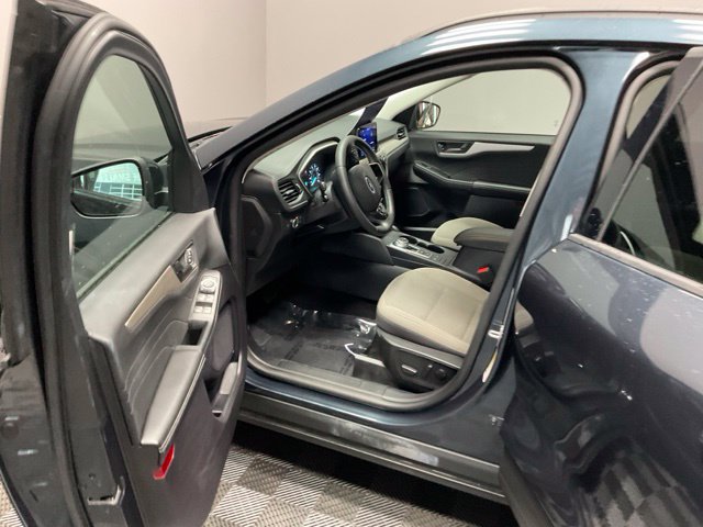 Used 2022 Ford Escape SE w/ SE Sport Appearance Package AWD/4WD image 14