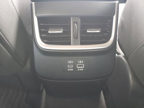 Used 2023 Subaru Outback Premium image 15