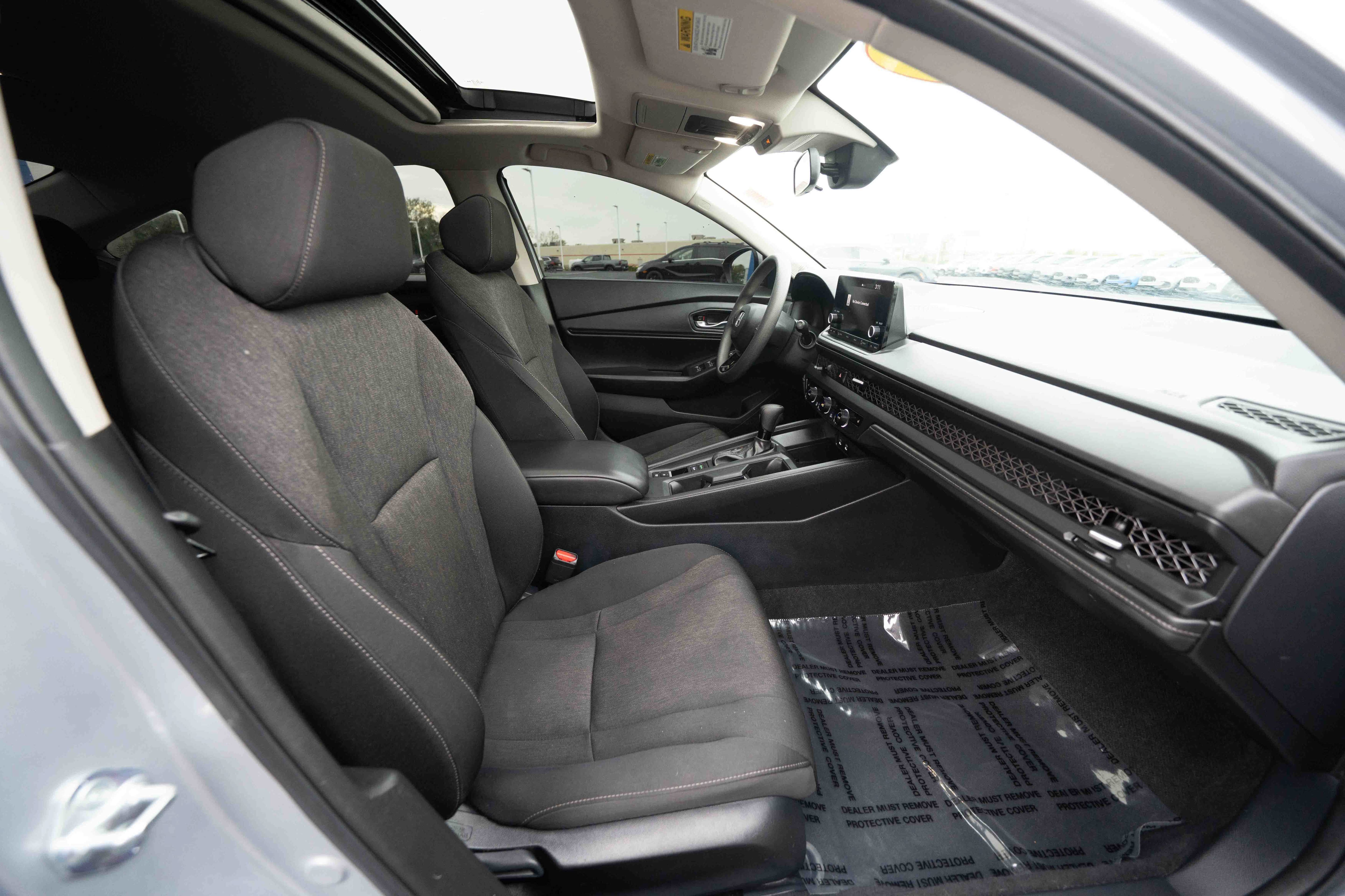 Used 2023 Honda Accord EX image 26