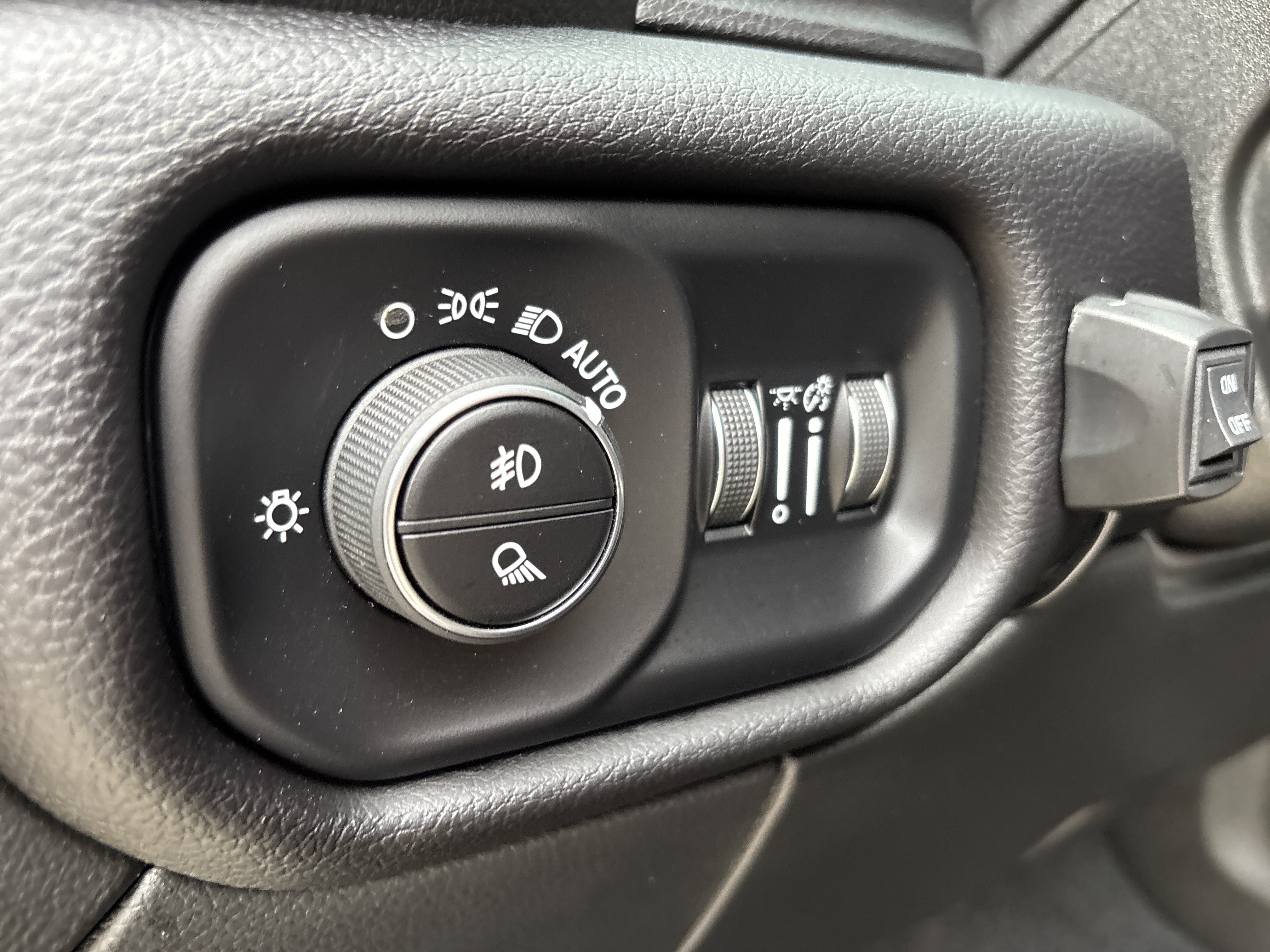 Used 2025 RAM 3500 Laramie w/ Night Edition AWD/4WD image 23