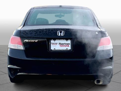 Used 2010 Honda Accord EX-L image 4