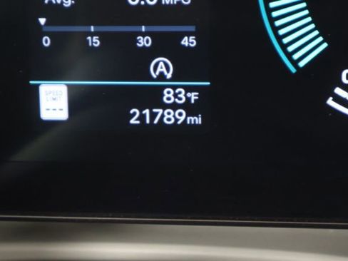 Used 2025 Hyundai Tucson SE image 24