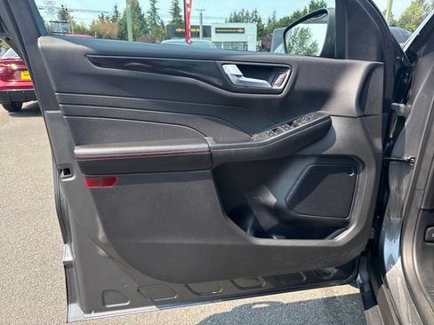 Used 2023 Ford Escape ST-Line w/ Tech Pack #1 AWD/4WD image 22