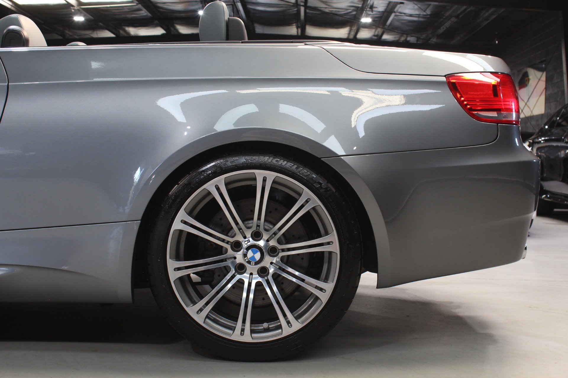 Used 2008 BMW M3 Convertible w/ Premium Pkg RWD image 5