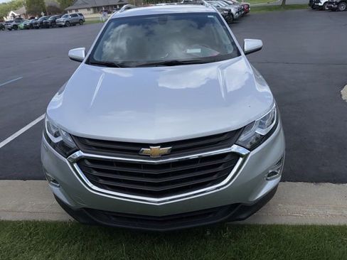 Used 2019 Chevrolet Equinox LT AWD/4WD image 2