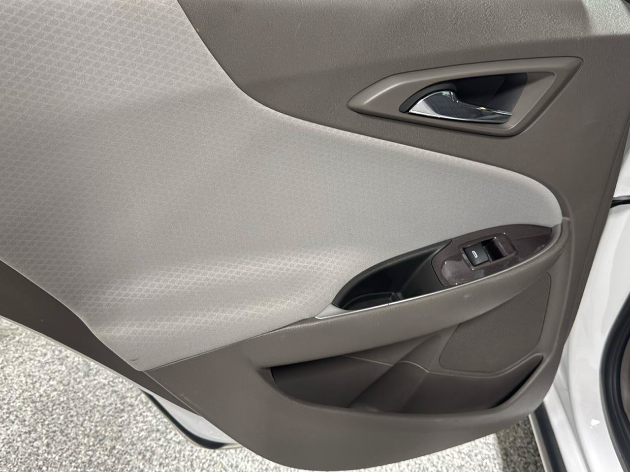 Used 2020 Chevrolet Malibu LS FWD image 35