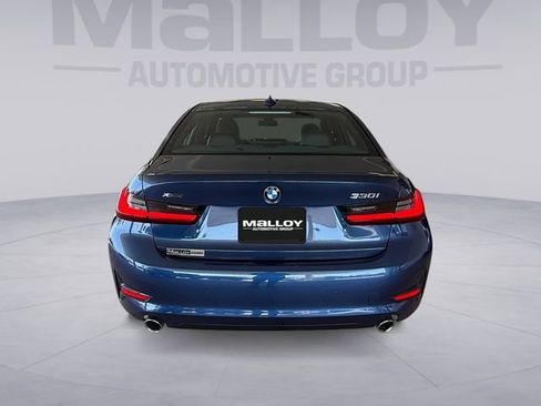 Used 2022 BMW 330i xDrive Sedan w/ Premium Package 2 image 4