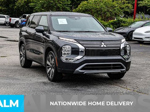 Used 2025 Mitsubishi Outlander SE FWD image 5