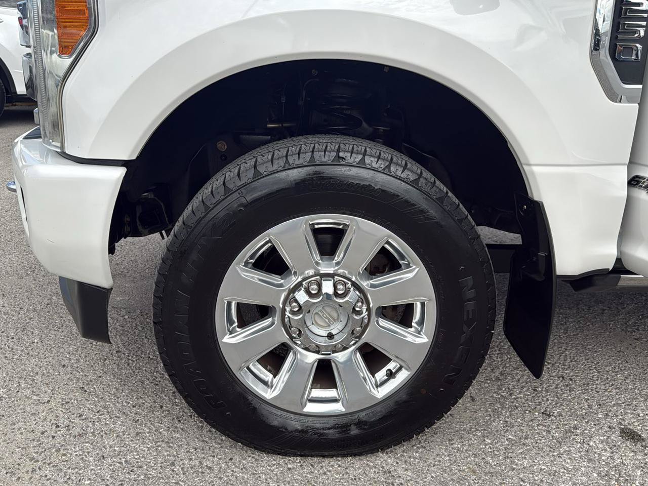 Used 2019 Ford F250 Platinum w/ Platinum Ultimate Package AWD/4WD image 30
