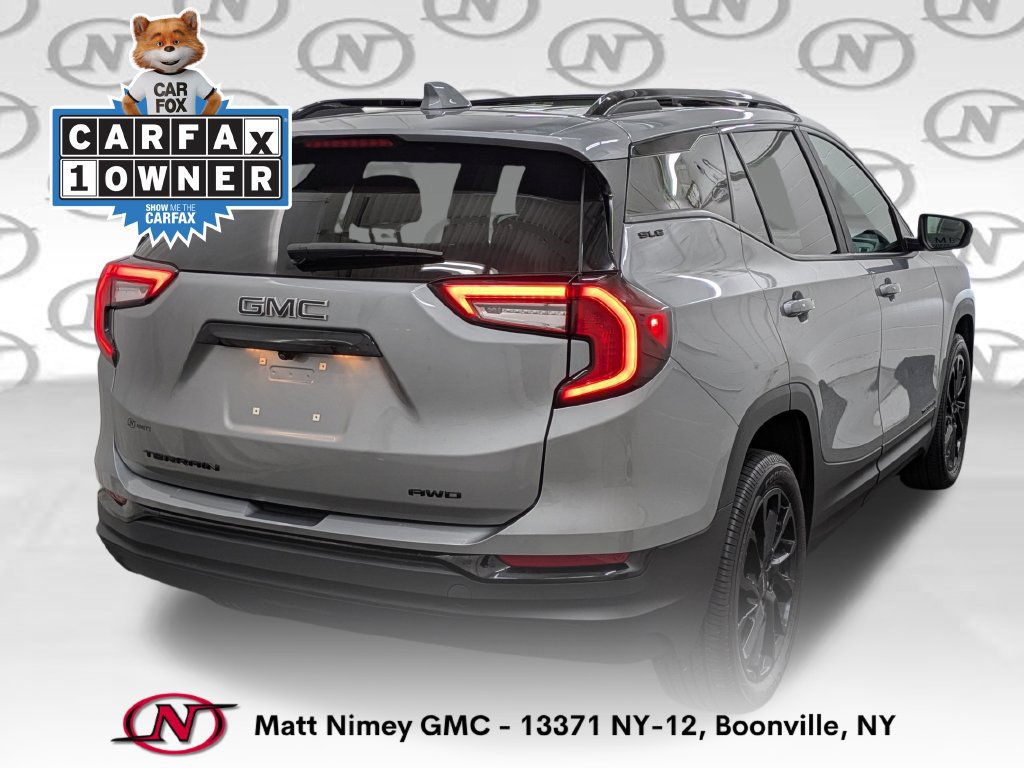 Used 2023 GMC Terrain SLE w/ Driver Convenience Package AWD/4WD image 2