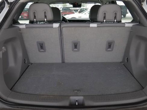 Used 2022 Chevrolet Bolt EUV Premier w/ Sun & Sound Package image 32