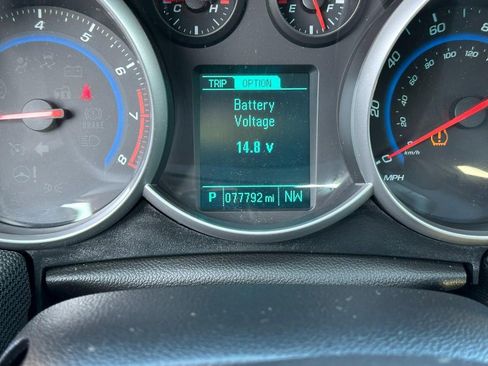 Used 2015 Chevrolet Cruze LT image 20