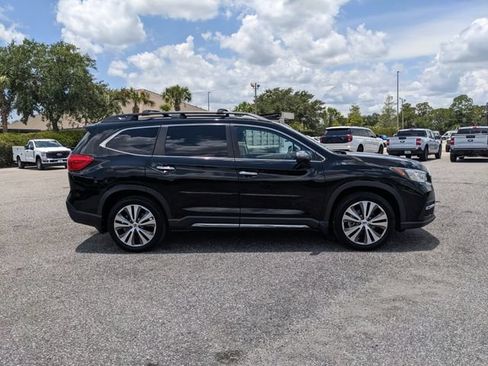 Used 2022 Subaru Ascent Touring AWD/4WD image 3