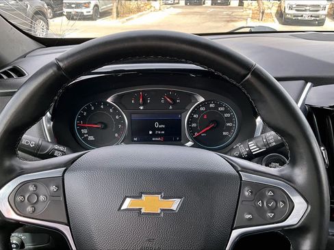 Used 2023 Chevrolet Traverse LT image 26