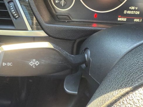 Used 2018 BMW 330e image 14