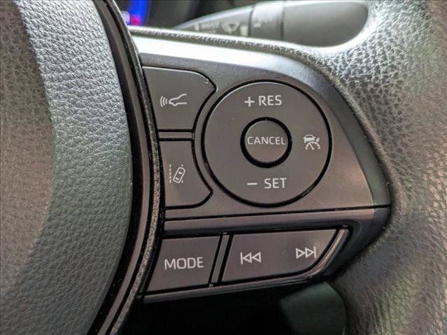 Used 2021 Toyota Corolla LE FWD image 6