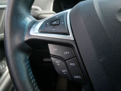 Used 2015 Ford Edge SEL w/ Equipment Group 201A AWD/4WD image 23