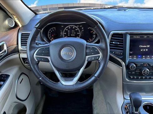 Used 2018 Jeep Grand Cherokee Overland image 5