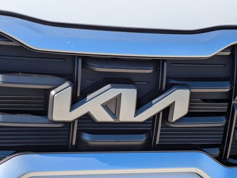 New 2025 Kia Telluride S image 13