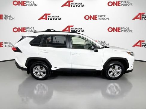 Certified 2025 Toyota RAV4 LE AWD/4WD image 9