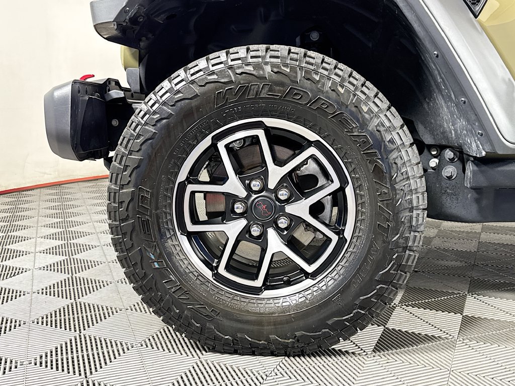 Used 2026 Jeep Gladiator Rubicon w/ Steel Power Dome Hood Package AWD/4WD image 28