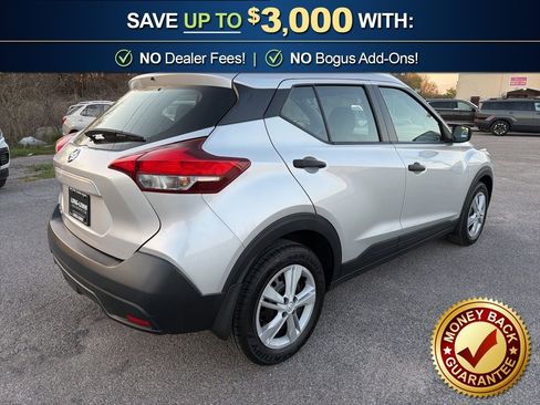 Used 2019 Nissan Kicks S image 5
