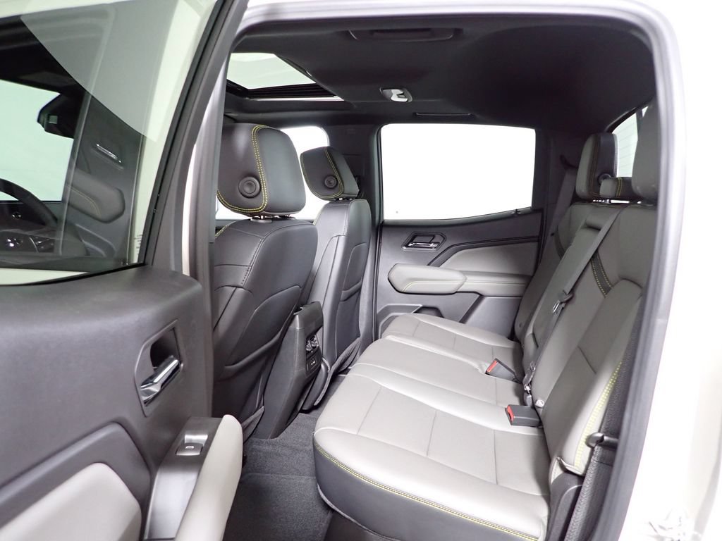 New 2026 Chevrolet Colorado ZR2 AWD/4WD image 37