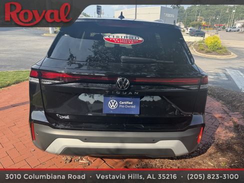 Certified 2025 Volkswagen Tiguan S FWD image 4