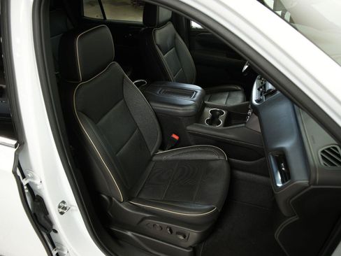 Certified 2024 GMC Yukon SLT AWD/4WD image 21