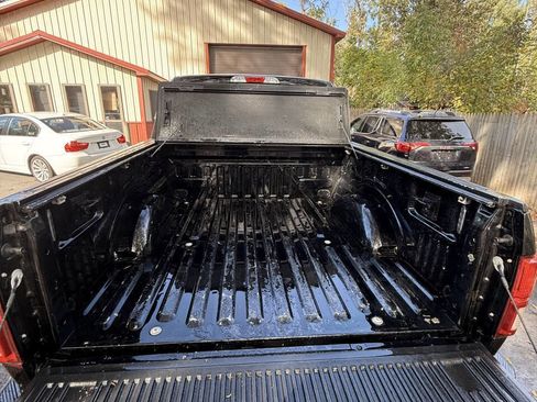 Used 2018 Ford F150 Lariat image 12