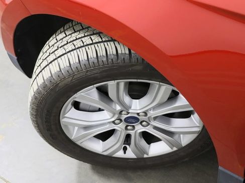 Used 2022 Ford Edge Titanium AWD/4WD image 37