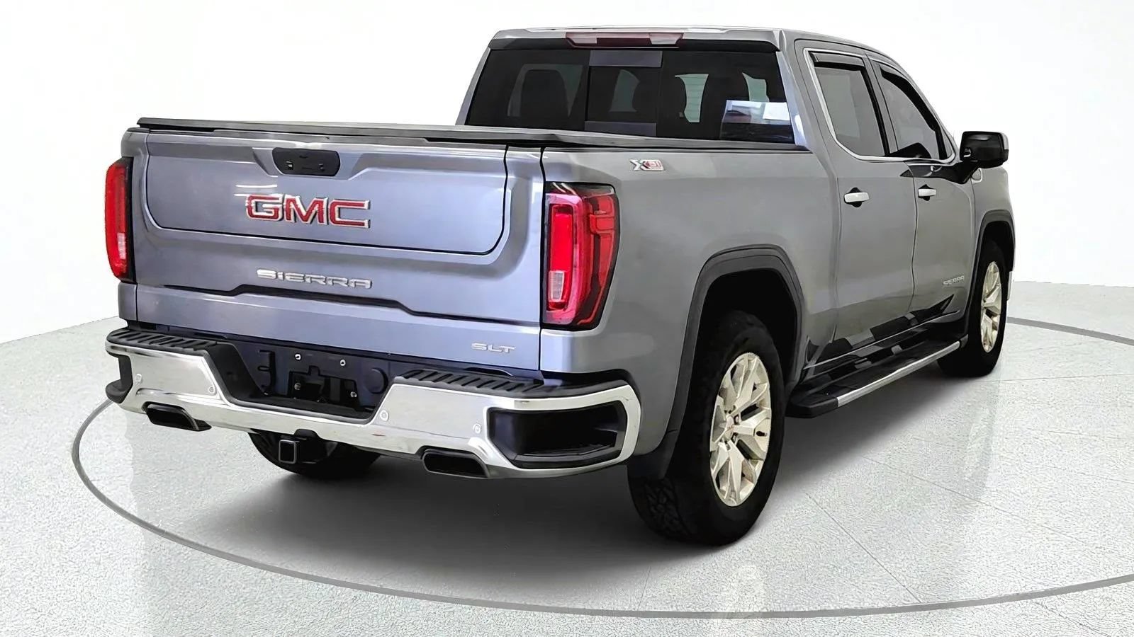 Used 2019 GMC Sierra 1500 SLT w/ SLT Premium Plus Package AWD/4WD image 8