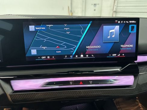 Used 2026 BMW M5 w/ Executive Package image 15