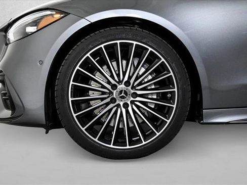 Used 2025 Mercedes-Benz C 300 4MATIC Sedan image 7