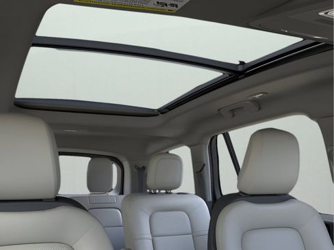 New 2026 Lincoln Aviator 2WD image 21