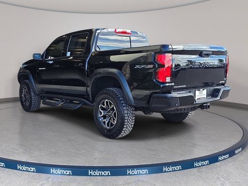 Used 2025 Chevrolet Colorado ZR2 w/ Technology Package AWD/4WD image 8