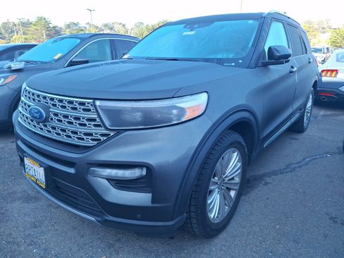Used 2020 Ford Explorer Limited w/ Class III Trailer Tow Package image 3